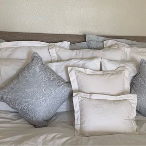 Lauren Suite by Ralph Lauren white paisley mini sham